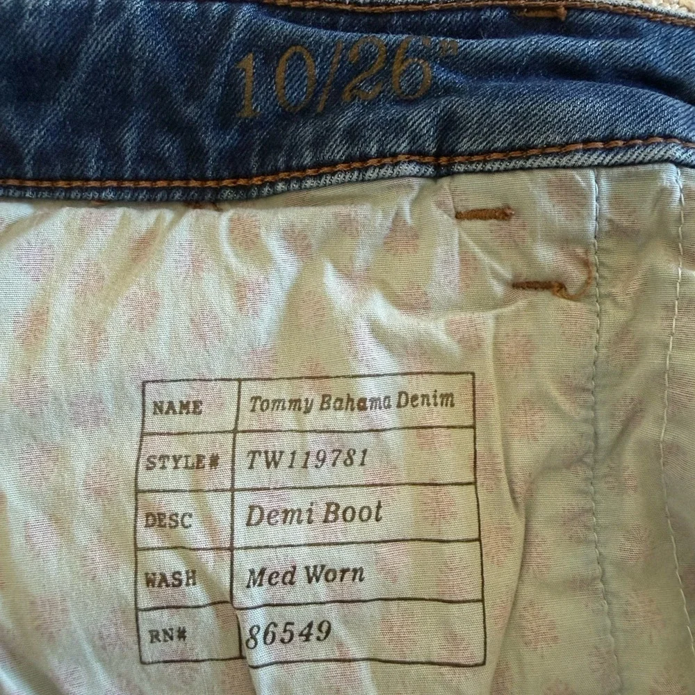 Tommy Bahama Jeans Women's Sz 10/26 Demi Boot Med Worn Normcore Cute Stylish - Picture 6 of 13
